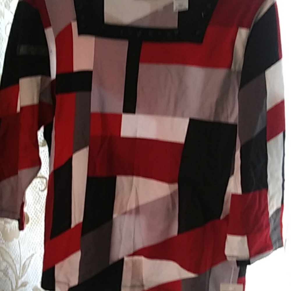 Multi color 3/4 sleeve top